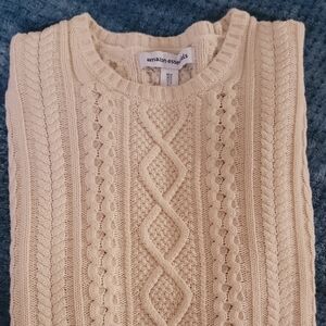 Amazon Essentials MEN'S Cream Cable Knit Sweater